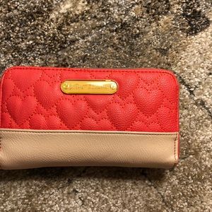 Coral wallet